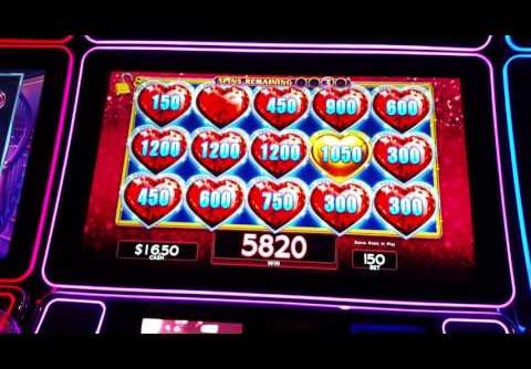 BIG WIN!! ON LOCK IT LINK SLOT MACHINE ON FREE PLAY !!