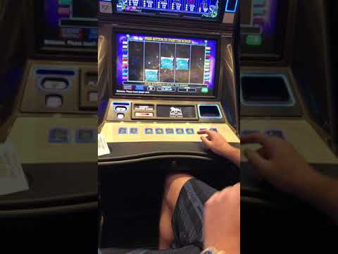 BIGGEST JACKPOT ON YOUTUBE FOR DIAMOND QUEEN SLOT MACHINE HIGH LIMIT $100 BET BONUS HUGE WIN MGM NH