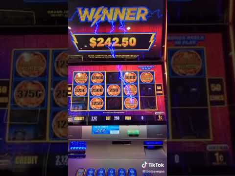 INCREDIBLE WINS ON 2 LIGHTNING LINK SLOT MACHINES #SHORTS