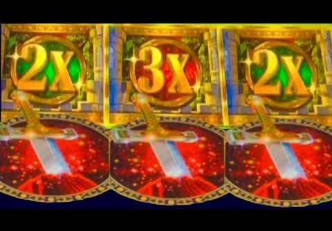 💰MEGA BIG WIN!!!💰The King and The Sword WMS Slot Machine Bonus