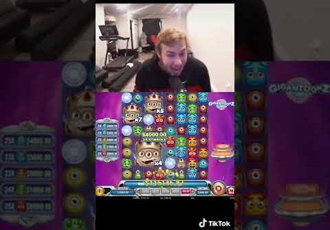 Gigantoonz Mega Win!! Like & Subscribe #casino #gambling #games #gaming #shorts #slotonline