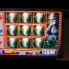 Queen of the Wild BIG WIN – Slot Machine Bonus Round Free Games – Gorillas in the Mist 2!