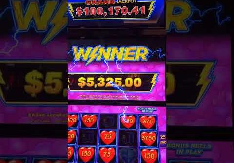 Winning MASSIVE JACKPOT On Lightning Link Slot Machine #shorts