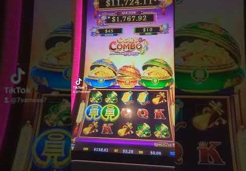 Big Win & Super Feature on Coin Combo slot machine