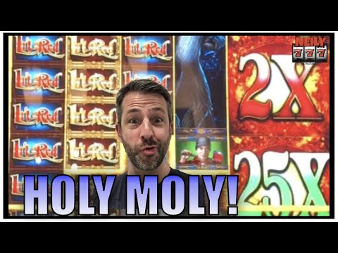 THE 25X MULTIPLIER LANDED FOR A HUGE WIN on LIL RED SLOT MACHINE!!