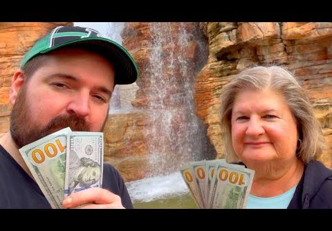 MOM SPINS HER BIGGEST CASINO SLOT MACHINE WIN OF HER LIFE!!! 👪