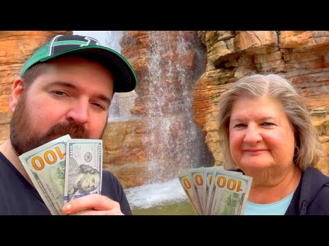 MOM SPINS HER BIGGEST CASINO SLOT MACHINE WIN OF HER LIFE!!! 👪