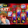 TOP SYMBOL BIG WIN on *NEW* PUNK TOILET SLOT!