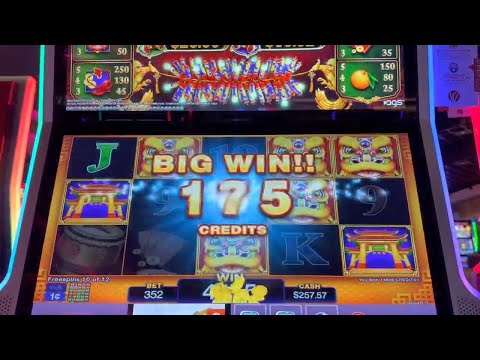 GETTING MASSIVE BIG WIN MAX BET BONUSES ON SLOT MACHINES AT THE CASINO