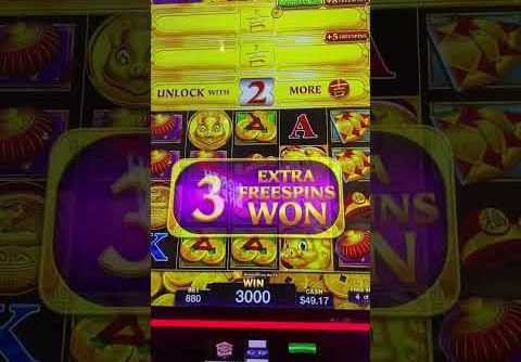 Rakin Bacon slot machine max bet bonus #slotmachine #casino #bigwin #shorts