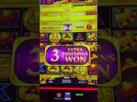 Rakin Bacon slot machine max bet bonus #slotmachine #casino #bigwin #shorts