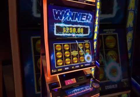 SUPER GRAND ON $10 BET #slots #casino #jackpot #slotwins